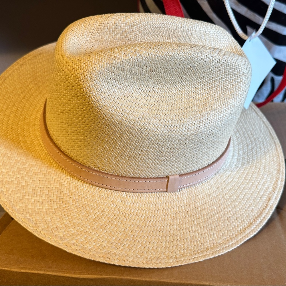 NEW!! Women’s Panama hat with handmade leather band.